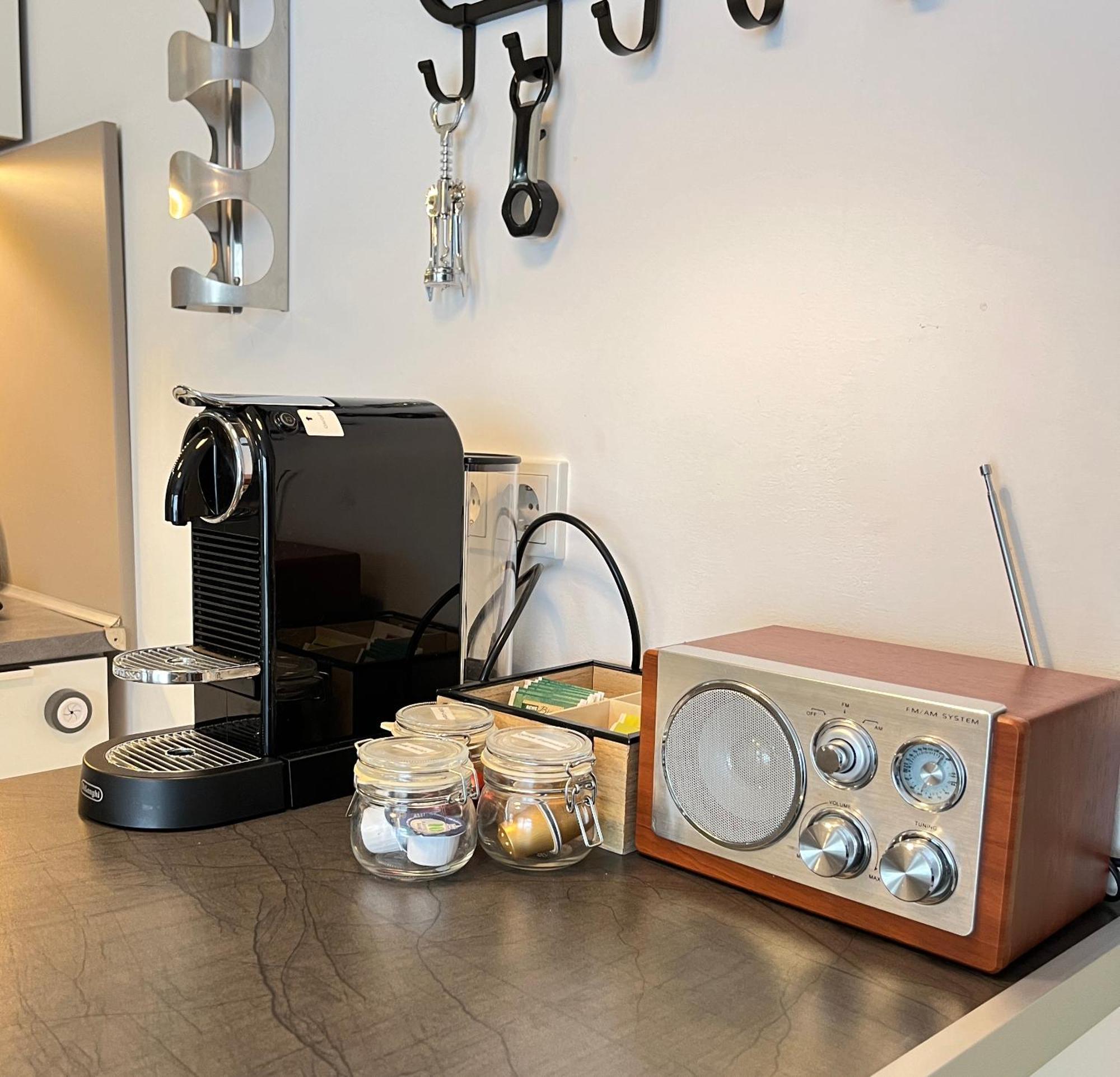 Living At Saarpartments -Adultsonly- 2 Bedrooms, Kitchen - Business & Holiday Apartments For Long- And Short Term Stay, 3 Min To Train Station, Secure E-Bike Parking! Saarbrucken Bagian luar foto